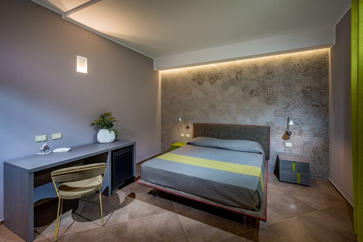 Room 19 of 46