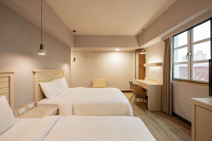 Room 17 of 75