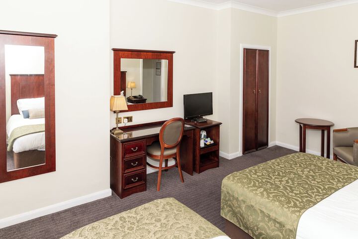 Room 62 of 149