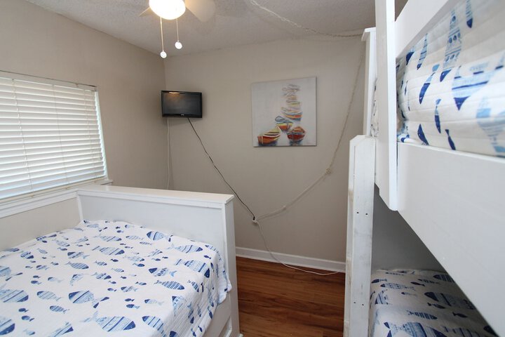 Room 5 of 42