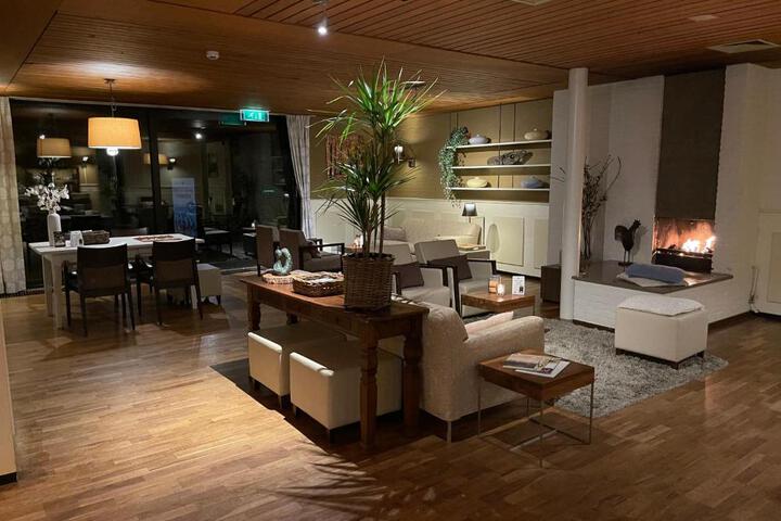 General 33 of 37