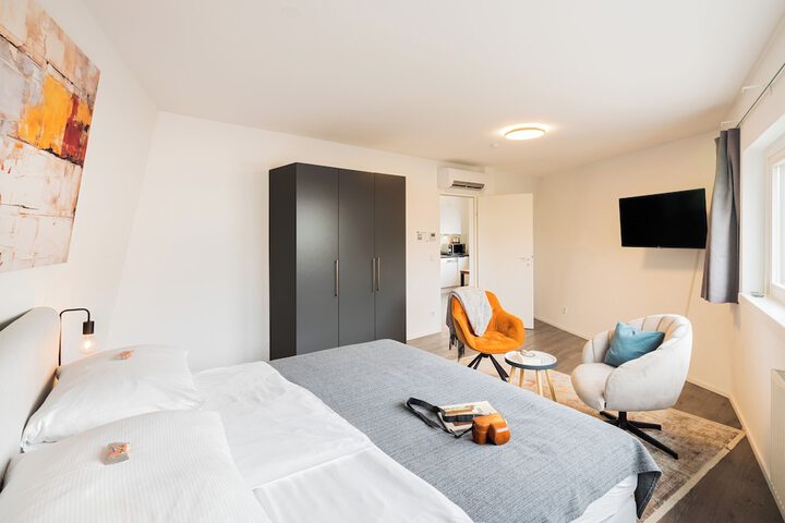 Room 36 of 145