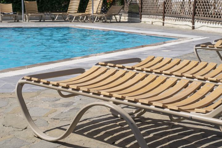 Pool 9 of 29