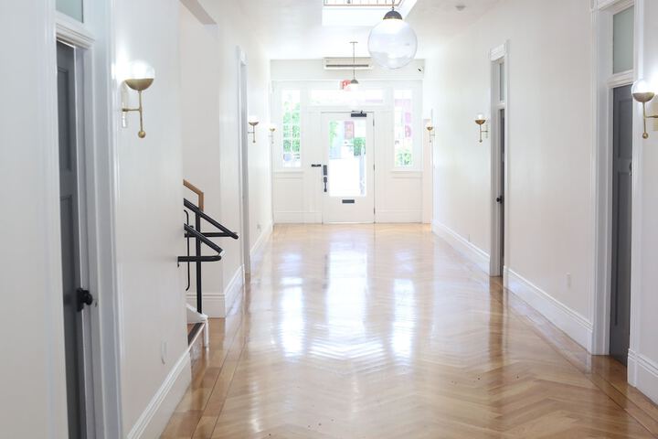 Ballroom/Hall 6 of 23