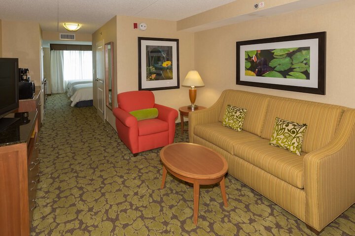 Room 13 of 30