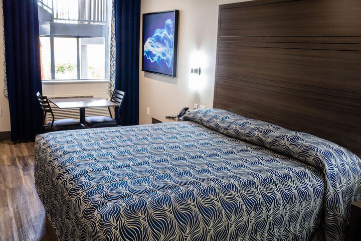 Room 7 of 40