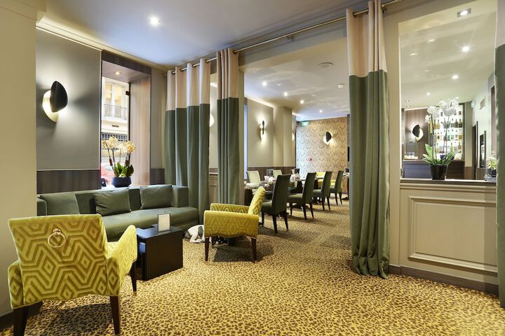 Hotel Lobby