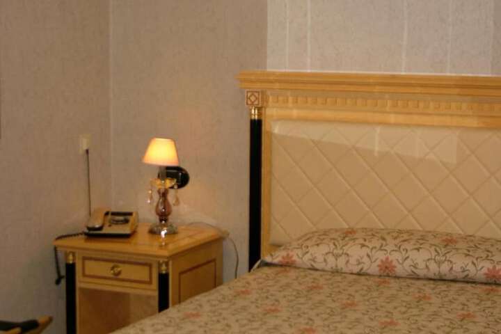 Room 15 of 53