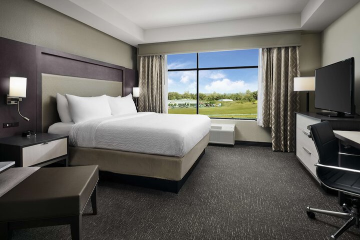 1 King Accessible Rollsh Sitare Micmin Full Breakfast (3 of 16)
