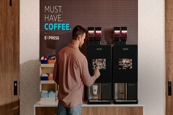 Breakfast/Coffee Service 22 of 27