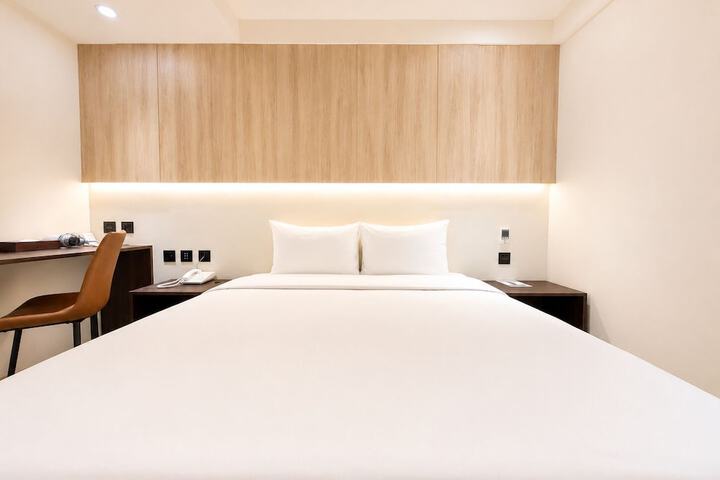 Room 126 of 160