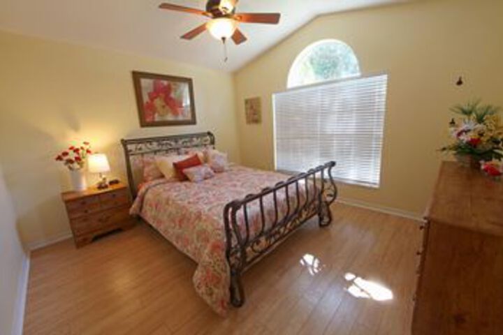 Room 5 of 14