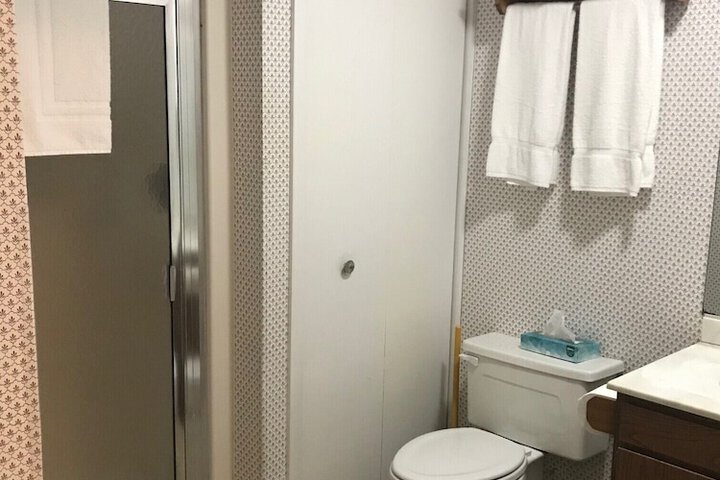 Room 35 of 68