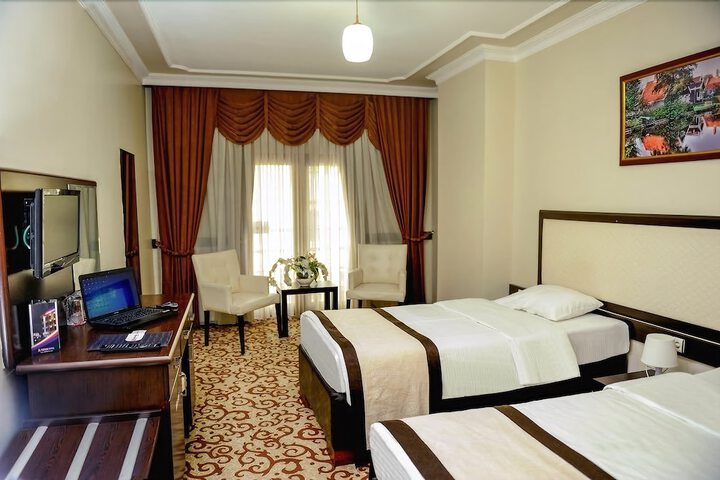 Room 5 of 23