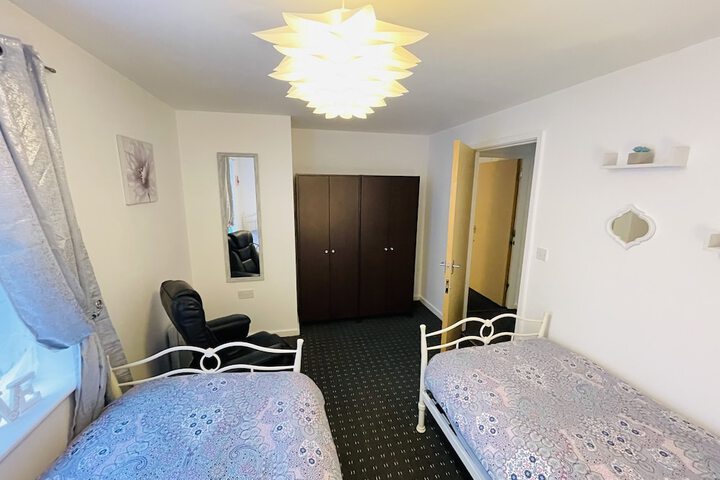 Room 12 of 84