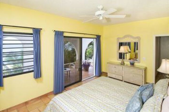Room 3 of 10