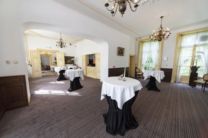 Reception hall