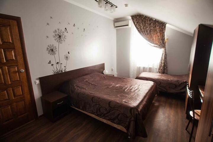 Room 27 of 54