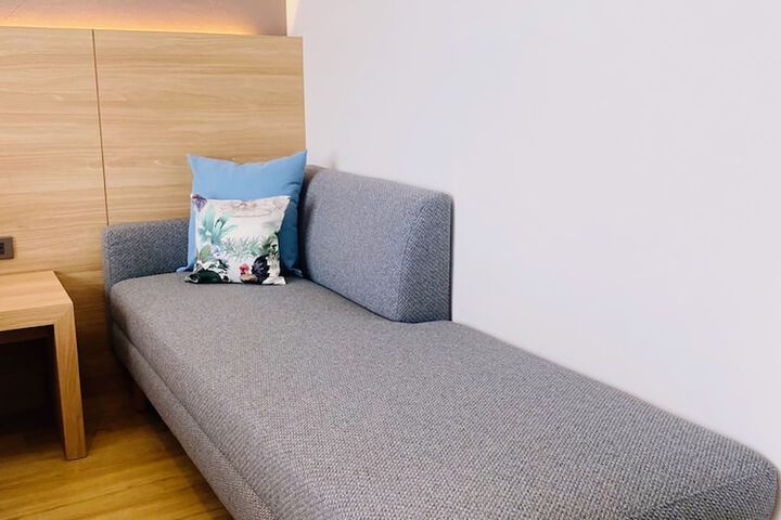 Room 4 of 37