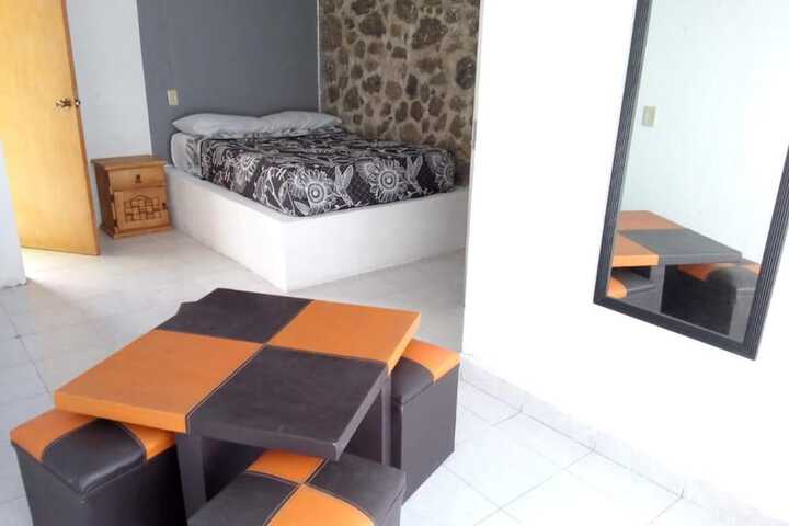 Room 7 of 25