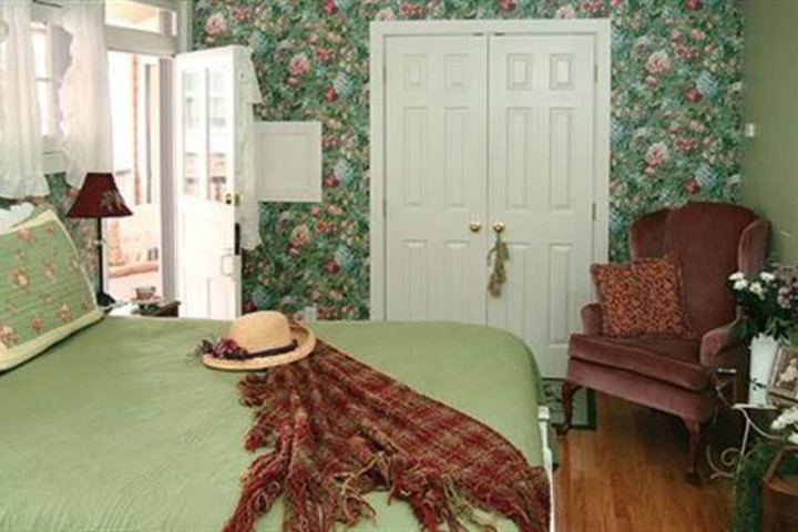 Room 9 of 56