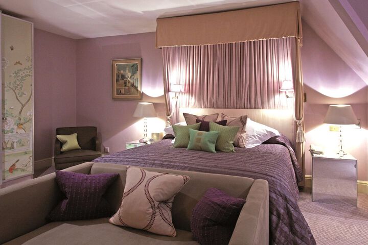 Room 34 of 200