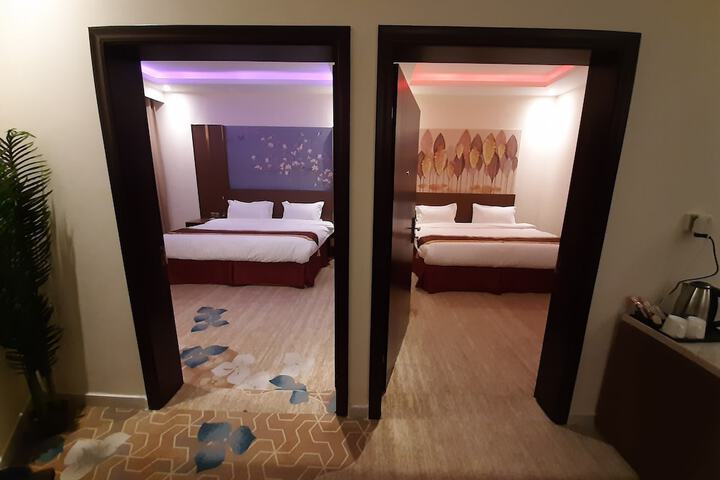 Room 5 of 65