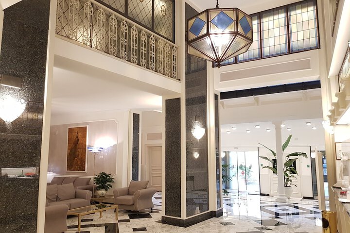 Hotel Lobby