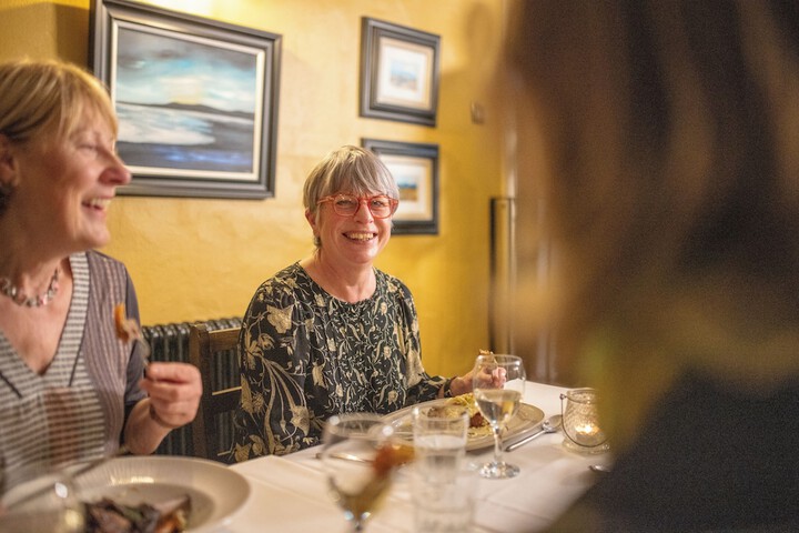 Dining 21 of 36