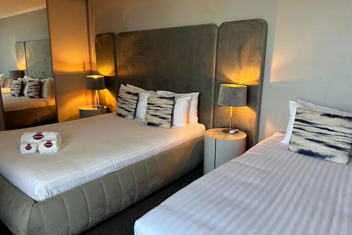 Room 10 of 66