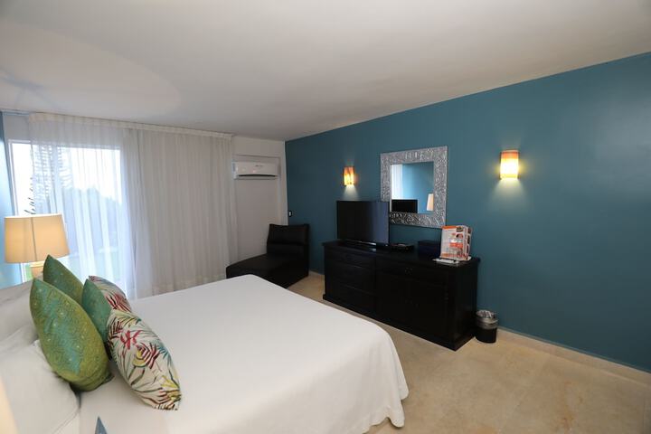 Room 7 of 71