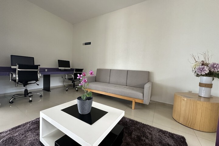 Business Center 140 of 166