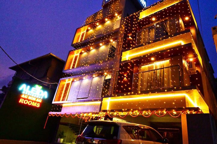 Hotel 10 of 11