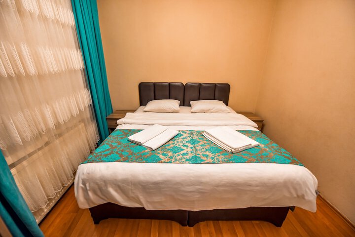 Room 13 of 49