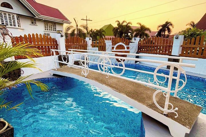 Hotel Adelina Balanga City Bataan