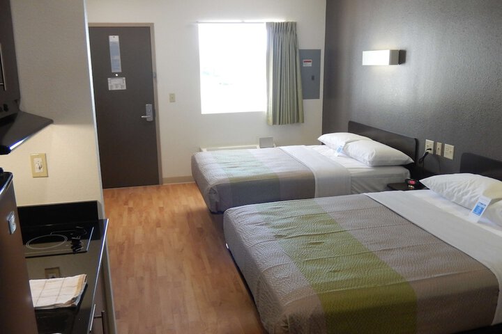 Room 7 of 22