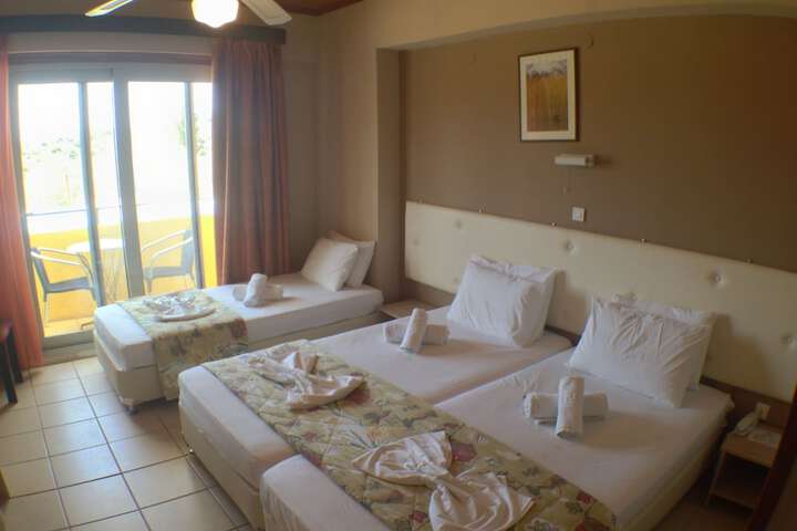 Room 16 of 50
