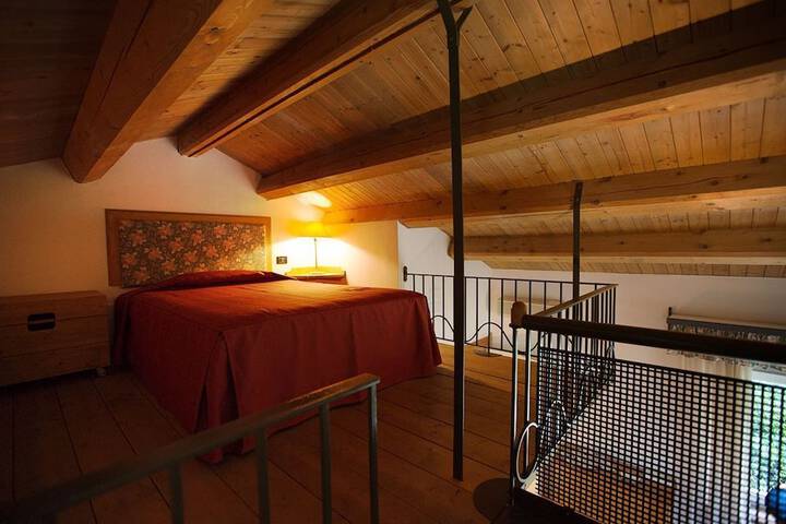 Room 4 of 43