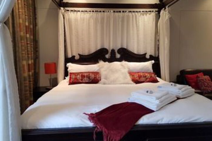 Room 10 of 21