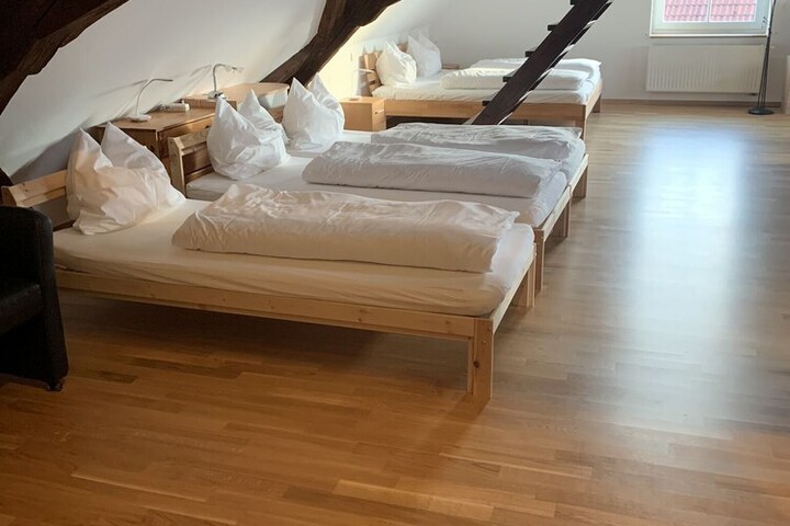 Room 17 of 52