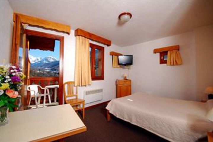 Room 16 of 30