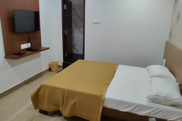 Room 3 of 19