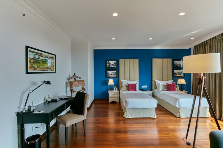 Room 8 of 49