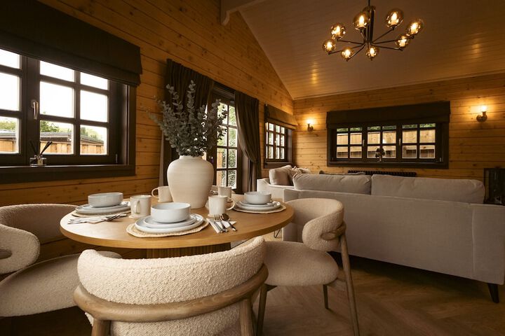 Dining 86 of 120