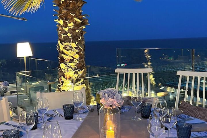 Dining 123 of 139