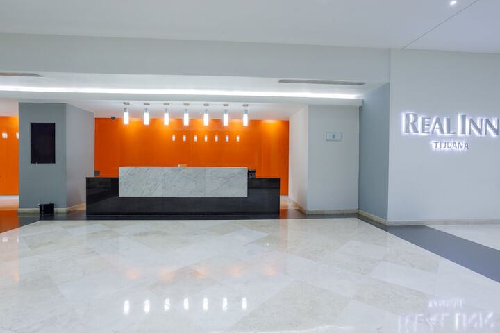 Check-in/check-out kiosk