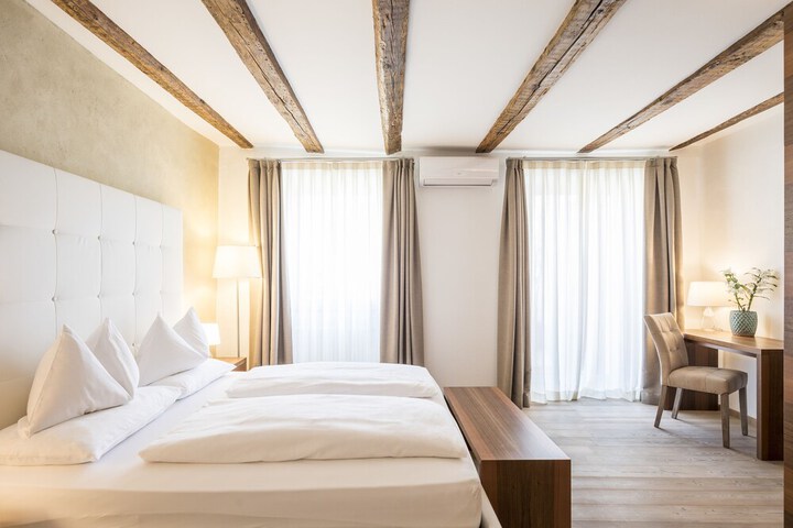 Room 9 of 58