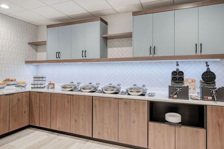 Breakfast/Coffee Service 40 of 49