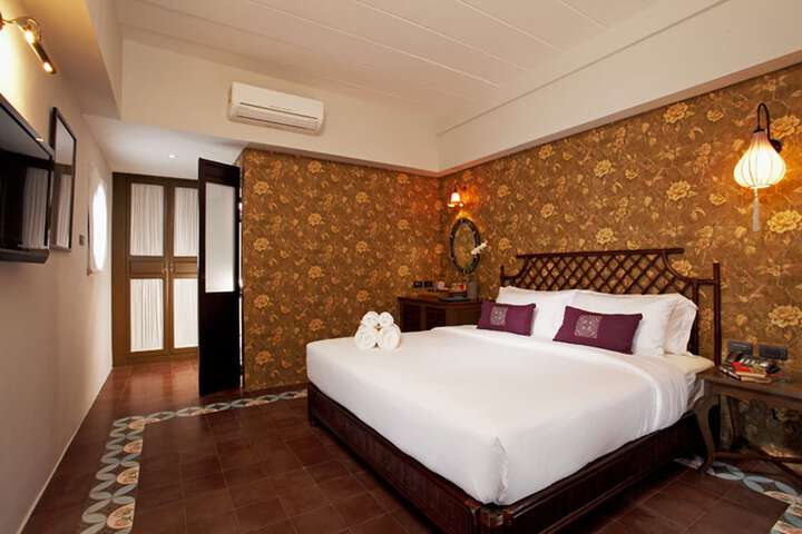 Room 5 of 30
