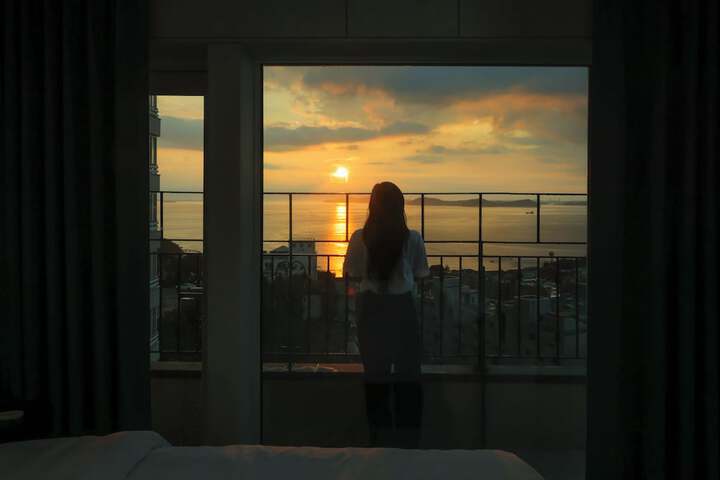 Room 32 of 80